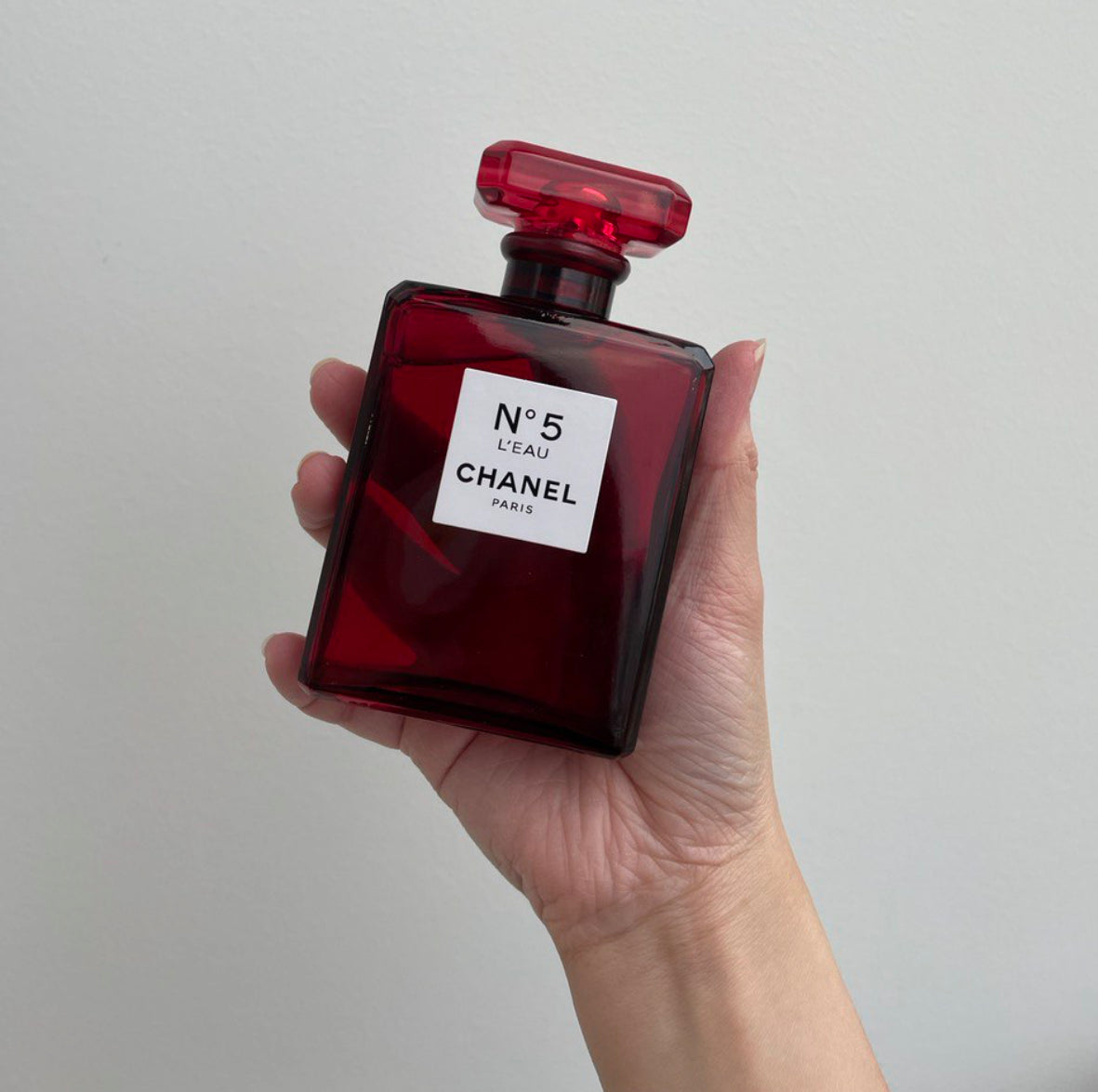 Chanel No.5 L’Eau Red Edition Eau De Toilette 100ml – 100% Authentic | Women Perfume