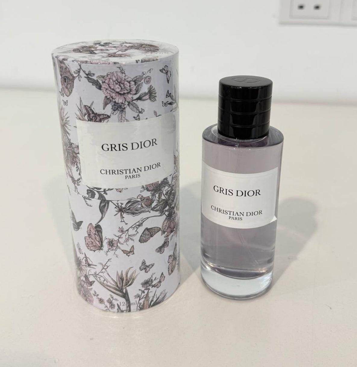 Christian Dior Gris Dior Eau de Parfum (125ml) – 100% Authentic | Unisex